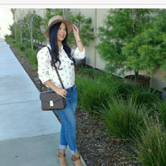 Meet your Posher, Judith - Picture 6 of 8